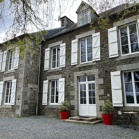 La Maison Des Amis En Normandie Pontfarcy Exterior photo
