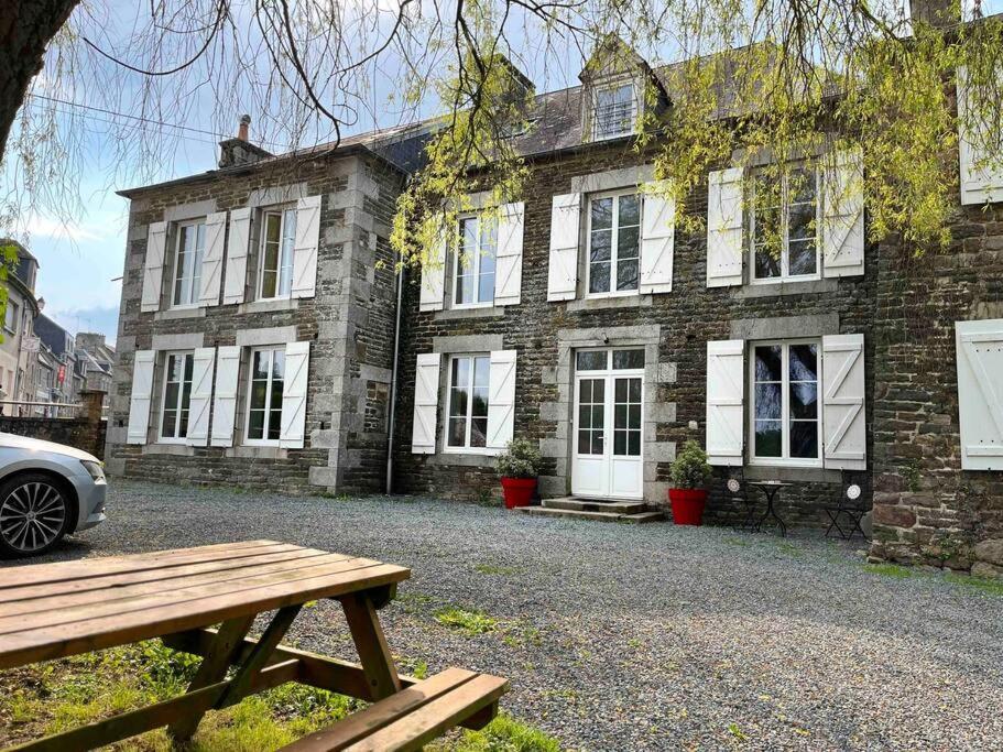 La Maison Des Amis En Normandie Pontfarcy Exterior photo