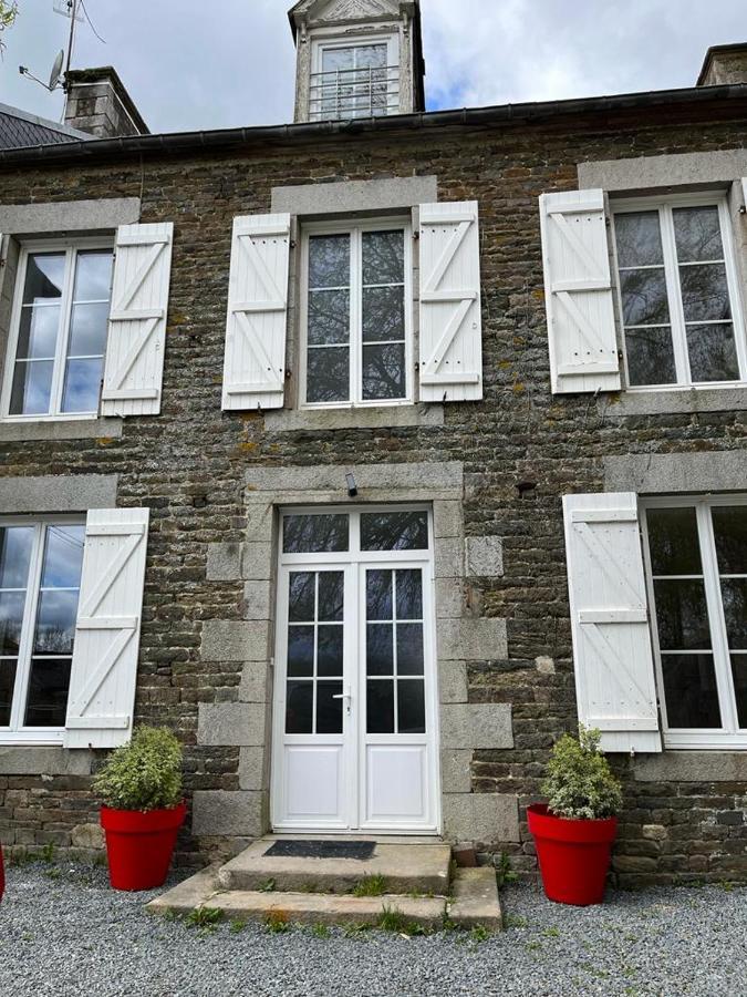 La Maison Des Amis En Normandie Pontfarcy Exterior photo
